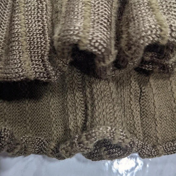 Free People Ribs and Ruffles Olive Tunic Sweater Top XS - Picture 4 of 9